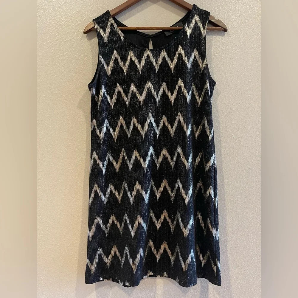Zouk: Black and‎ Gold Shimmer Chevron Mini Dress Size Large